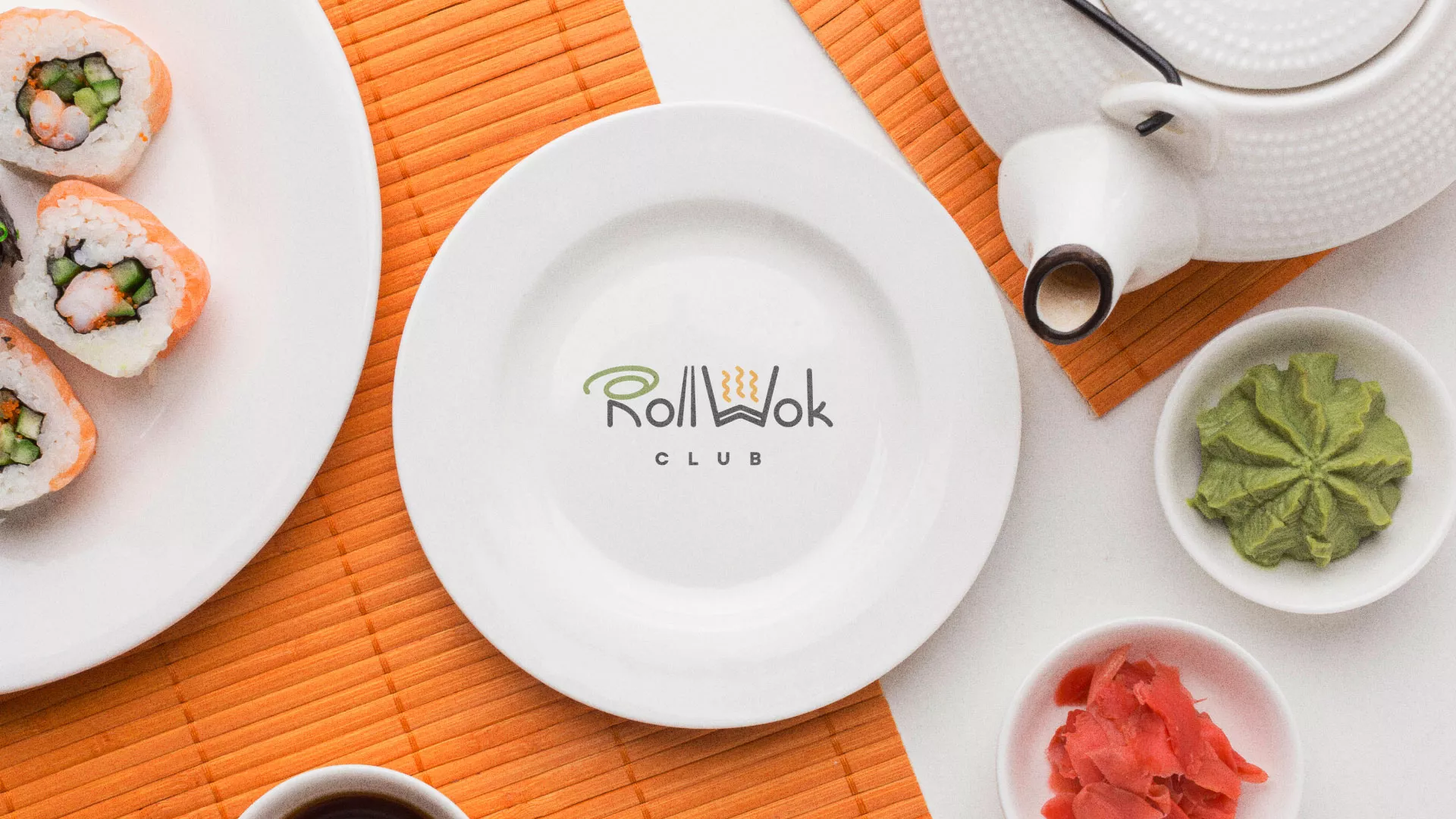 Разработка логотипа и фирменного стиля суши-бара «Roll Wok Club» в Бугульме